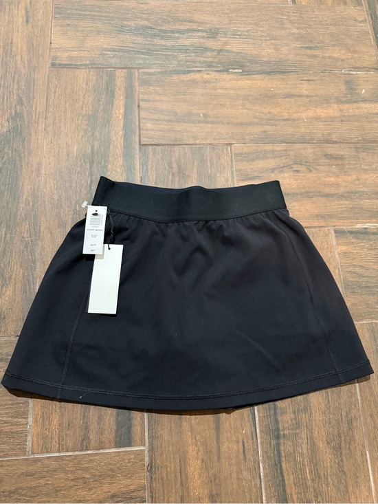 Aritzia Dresses & Skirts - NWT Golden from Aritzia Black Court Micro Skirt with Elastic Waistband
